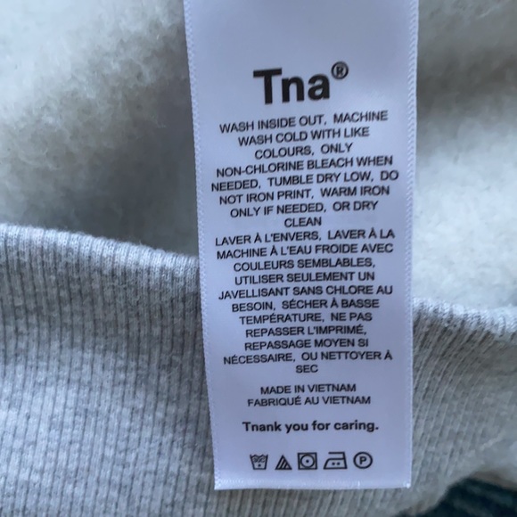 Aritzia TNA Hoodie - Picture 4 of 6